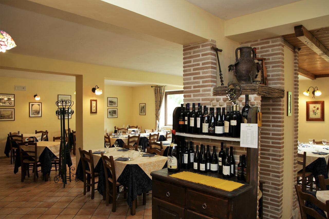 אובינדולי Hotel Il Ghiro מראה חיצוני תמונה