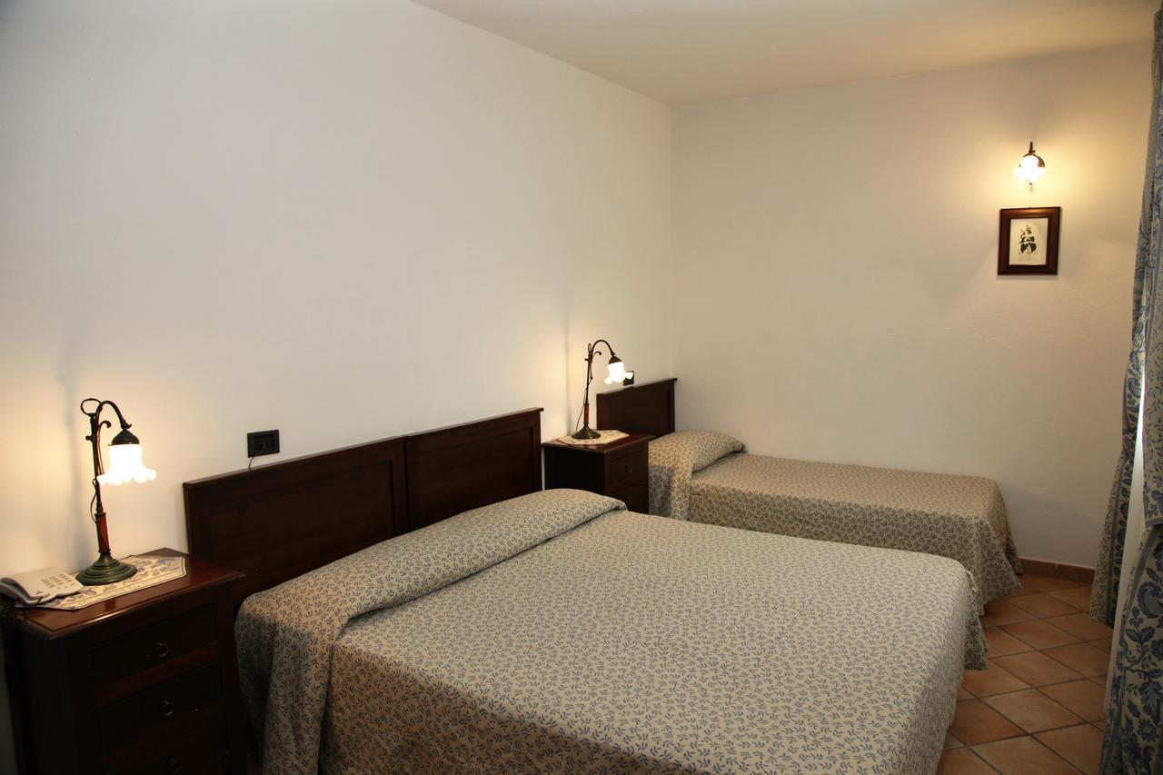 אובינדולי Hotel Il Ghiro מראה חיצוני תמונה